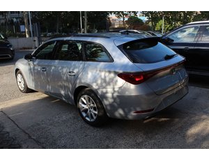 
										SEAT LEON 1.0 ETSI 81KW DSG-7 S&S STYLE full									