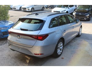 
										SEAT LEON 1.0 ETSI 81KW DSG-7 S&S STYLE full									