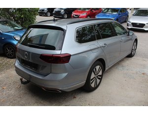 
										VOLKSWAGEN PASSAT VARIANT GTE 1.4 TSI E-POWER 115KW + 85KW full									