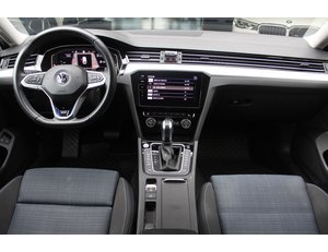 
										VOLKSWAGEN PASSAT VARIANT GTE 1.4 TSI E-POWER 115KW + 85KW full									