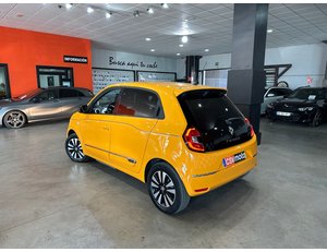 
										RENAULT TWINGO TECHNO 60 KW R80 BATERIA 20KWH full									