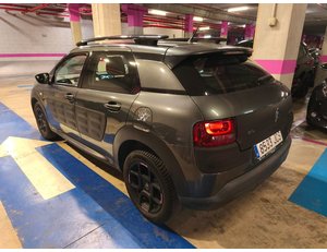 
										CITROEN C4 CACTUS E-HDI 92 ETG6 FEEL full									