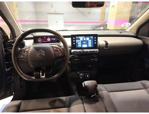 
										CITROEN C4 CACTUS E-HDI 92 ETG6 FEEL full									