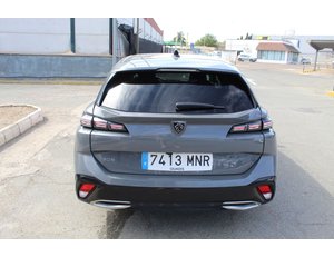 
										PEUGEOT 308 SW ALLURE PURETECH 130 S&S MAN full									