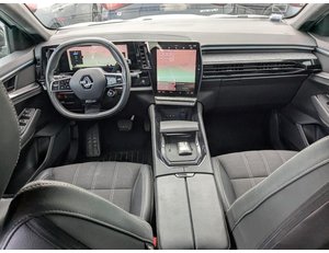 
										RENAULT AUSTRAL TECHNO E-TECH FULL HYBRID 147KW (200CV) full									