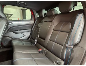 
										RENAULT ARKANA ESPRIT ALPINE TCE 116KW EDC MILD HYBRID full									