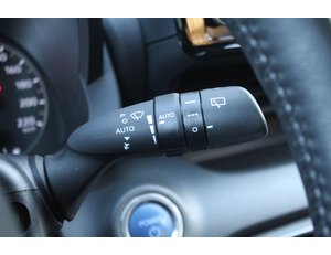 
										MAZDA 2 1.5 85 KW (116 CV) CVT CENTRE-LINE full									