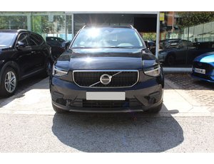 
										VOLVO XC40 1.5 T2 CORE PRO full									