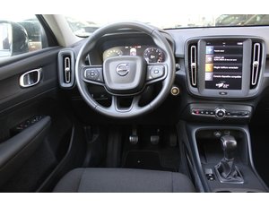 
										VOLVO XC40 1.5 T2 CORE PRO full									