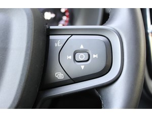 
										VOLVO XC40 1.5 T2 CORE PRO full									