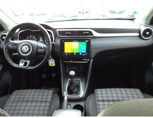 
										MG ZS 1.5 COMFORT full									