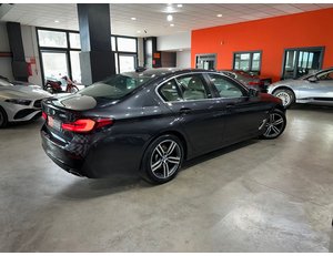 
										BMW SERIE 5 530IA full									