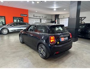 
										MINI MINI COOPER SE full									