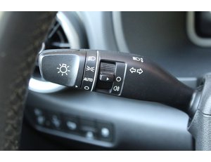 
										HYUNDAI KONA 100KW EV MAXX full									