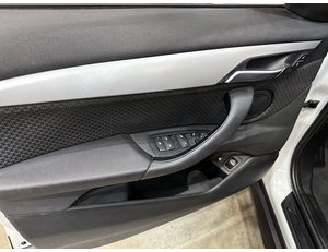 
										BMW X1 XDRIVE25E full									