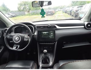
										MG ZS 1.0T LUXURY full									