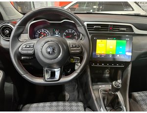 
										MG ZS 1.5 COMFORT full									