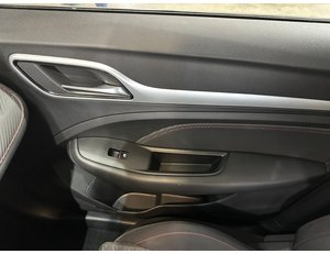 
										MG ZS 1.5 COMFORT full									