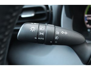 
										MAZDA 2 1.5 85 KW (116 CV) CVT CENTRE-LINE full									