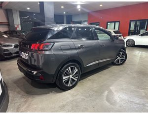 
										PEUGEOT 3008 HYBRID 225 E-EAT8 ALLURE PACK full									