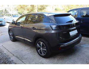 
										PEUGEOT 3008 HYBRID 225 E-EAT8 ALLURE PACK full									