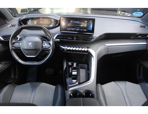 
										PEUGEOT 3008 HYBRID 225 E-EAT8 ALLURE PACK full									