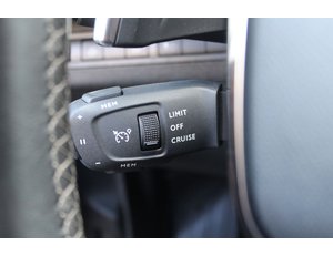 
										PEUGEOT 3008 HYBRID 225 E-EAT8 ALLURE PACK full									