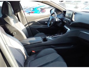 
										PEUGEOT 3008 HYBRID 225 E-EAT8 ALLURE PACK full									