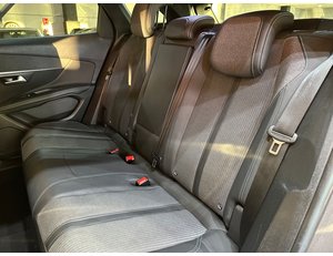 
										PEUGEOT 3008 HYBRID 225 E-EAT8 ALLURE PACK full									