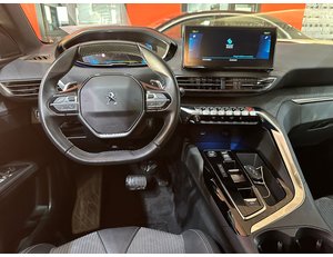 
										PEUGEOT 3008 HYBRID 225 E-EAT8 ALLURE PACK full									