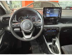 
										TOYOTA YARIS 1.5 120H ACTIVE PLUS full									