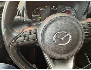 
										TOYOTA YARIS 1.5 120H ACTIVE PLUS full									