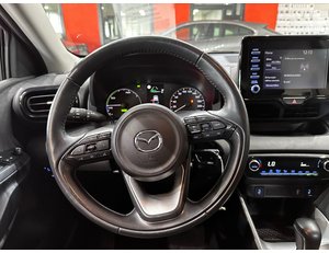 
										TOYOTA YARIS 1.5 120H ACTIVE PLUS full									