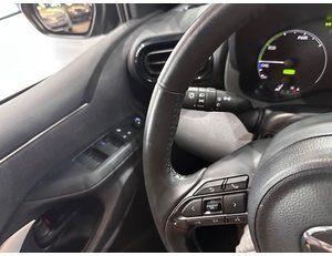 
										TOYOTA YARIS 1.5 120H ACTIVE PLUS full									