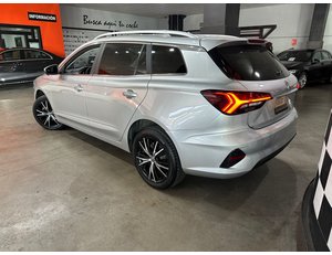 
										MG MG5 LONG RANGE LUXURY full									