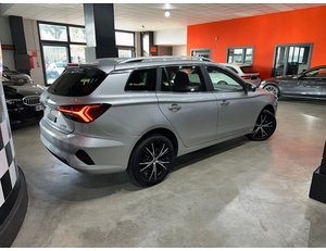 
										MG MG5 LONG RANGE LUXURY full									