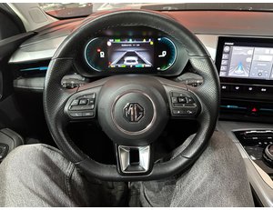 
										MG MG5 LONG RANGE LUXURY full									