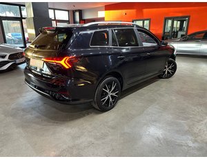 
										MG MG5 STD RANGE LUXURY full									