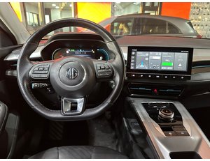 
										MG MG5 STD RANGE LUXURY full									