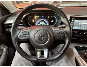 
										MG MG5 STD RANGE LUXURY full									