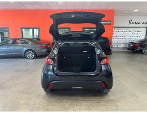 
										TOYOTA YARIS 1.5 120H ACTIVE PLUS full									