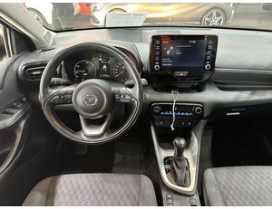 
										TOYOTA YARIS 1.5 120H ACTIVE PLUS full									