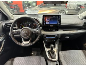 
										TOYOTA YARIS 1.5 120H ACTIVE PLUS full									