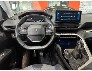 
										PEUGEOT 3008 1.2 PURETECH 96KW S&S ALLURE PACK full									