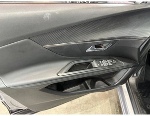 
										PEUGEOT 3008 1.2 PURETECH 96KW S&S ALLURE PACK full									