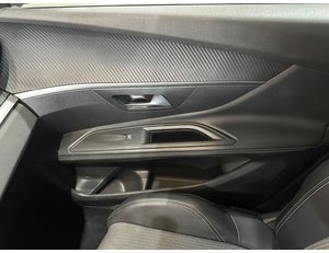 
										PEUGEOT 3008 1.2 PURETECH 96KW S&S ALLURE PACK full									