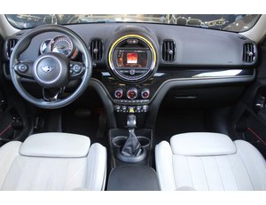 
										MINI COUNTRYMAN COOPER S E ALL4 full									