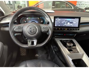 
										MG MG5 LONG RANGE LUXURY full									