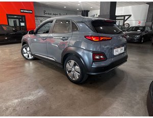 
										HYUNDAI KONA 100KW EV TECNO 2C full									