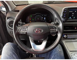 
										HYUNDAI KONA 100KW EV TECNO 2C full									